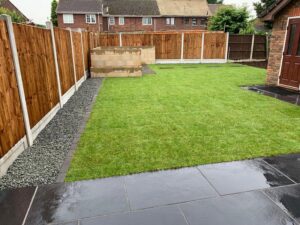 essex small patio garden turf08